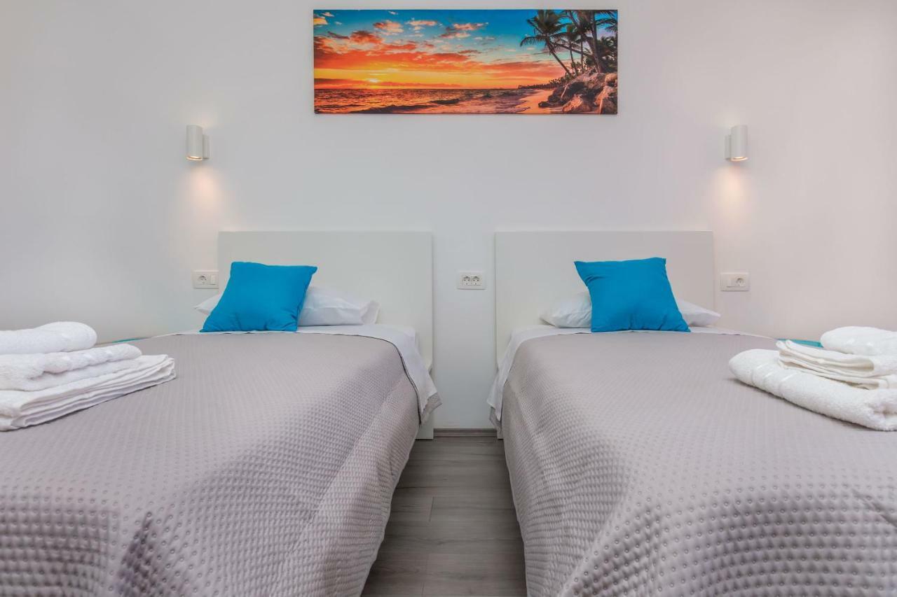 Apartment Adrian Omiš Εξωτερικό φωτογραφία