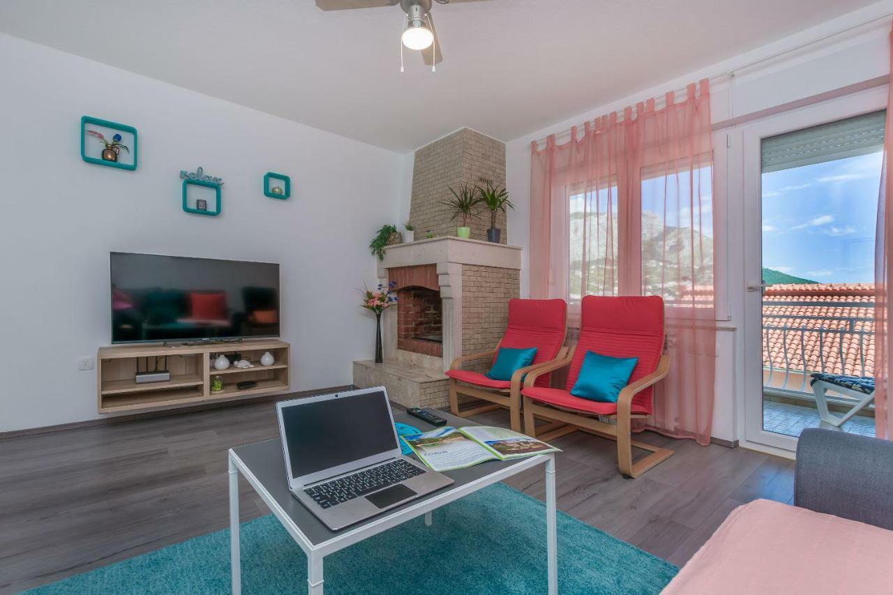 Apartment Adrian Omiš Εξωτερικό φωτογραφία