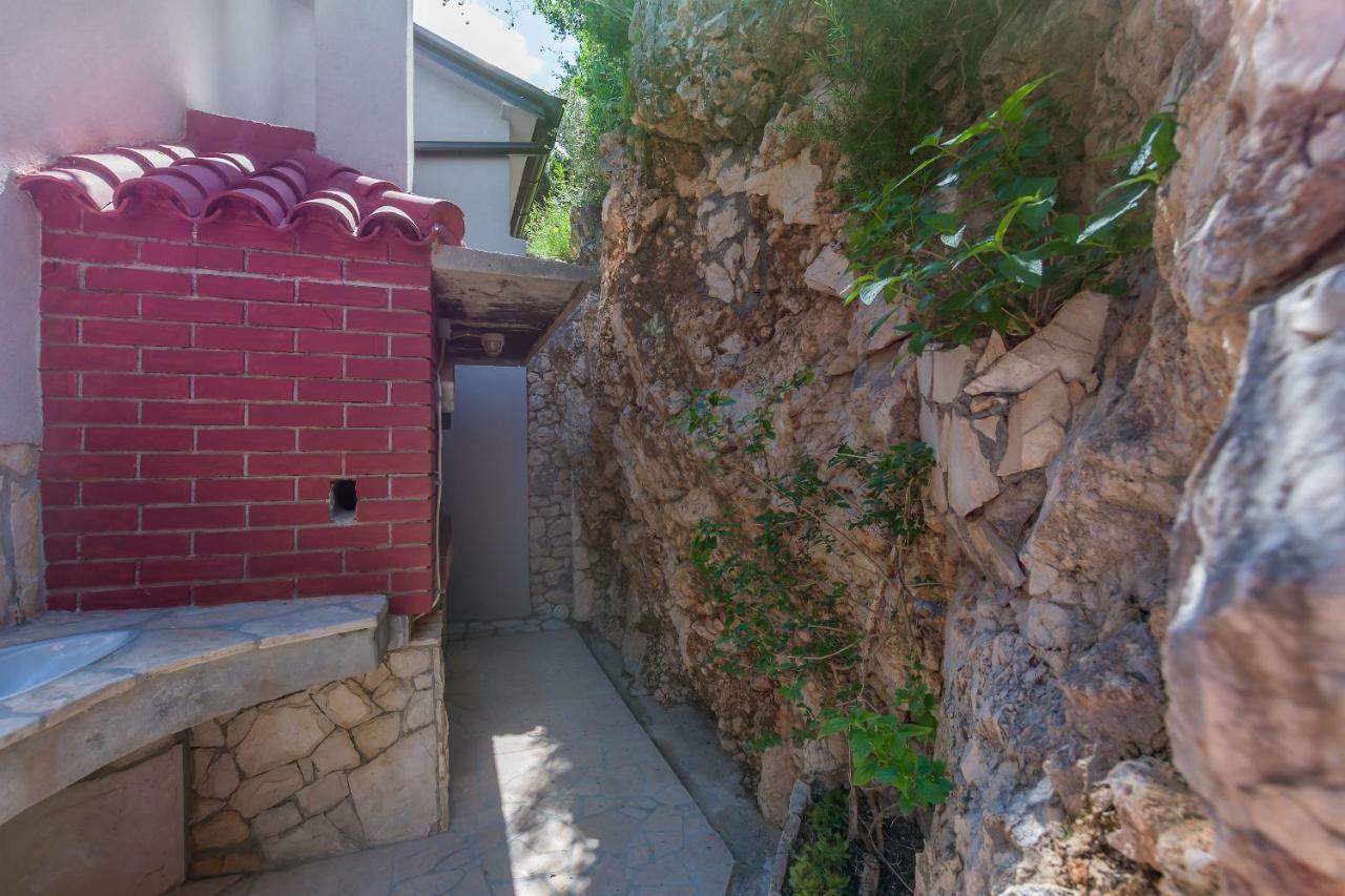Apartment Adrian Omiš Εξωτερικό φωτογραφία